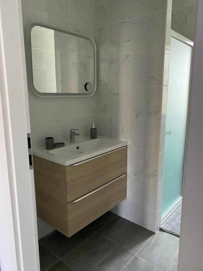 Les Rives Saint Symphorien, Appartements Meubles Longeville-les-Metz المظهر الخارجي الصورة